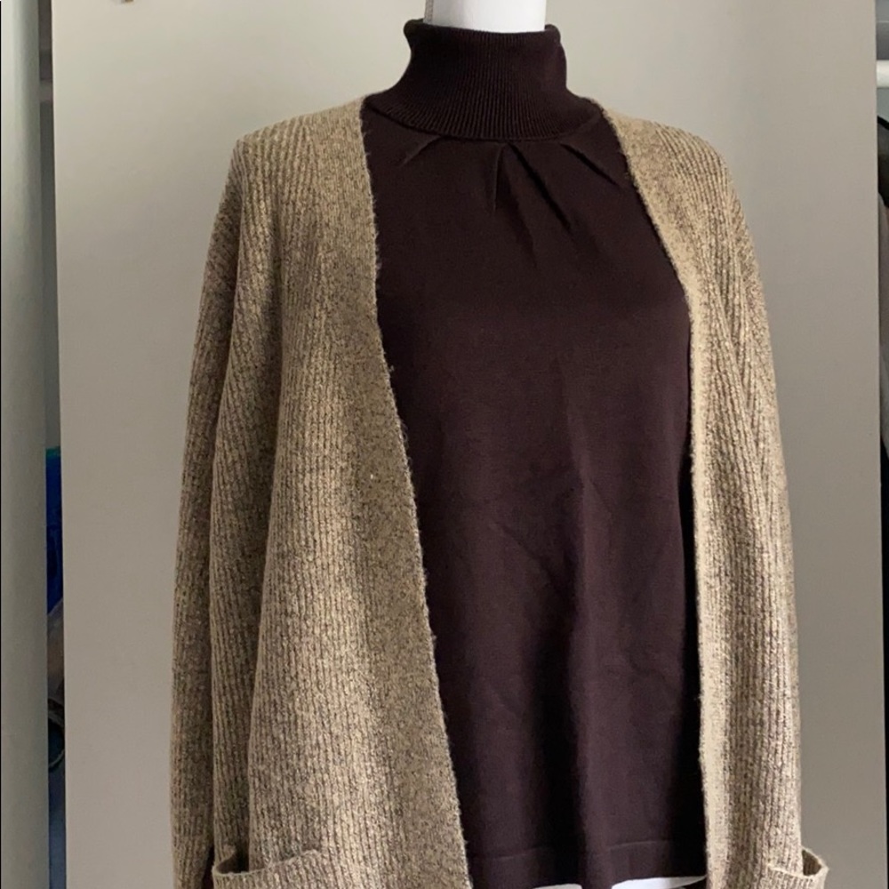 Turtle neck top - Picture 9 of 10